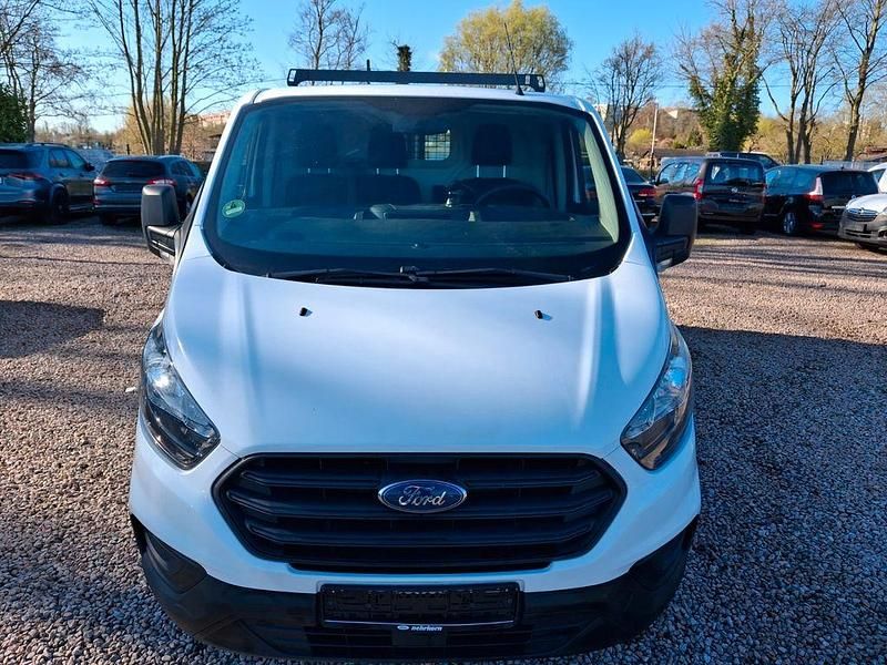 Gebraucht Ford 300 Trend 105 PS (77 kW) 2018 Weiß Van / Kleinbus