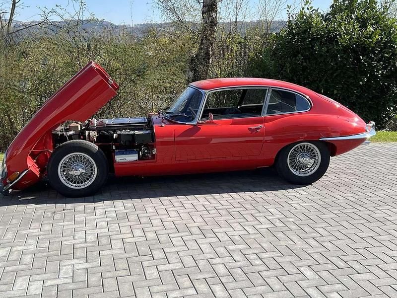 Gebraucht Jaguar E-Type 264 PS (194 kW) 1967 Rot Coupé
