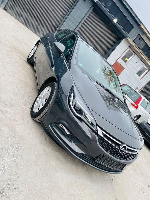 Gebraucht Opel Astra 150 PS (110 kW) 2016 Grau Limousine