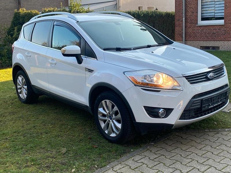 Gebraucht Ford Kuga Titanium 140 PS (102 kW) 2011 Weiß SUV