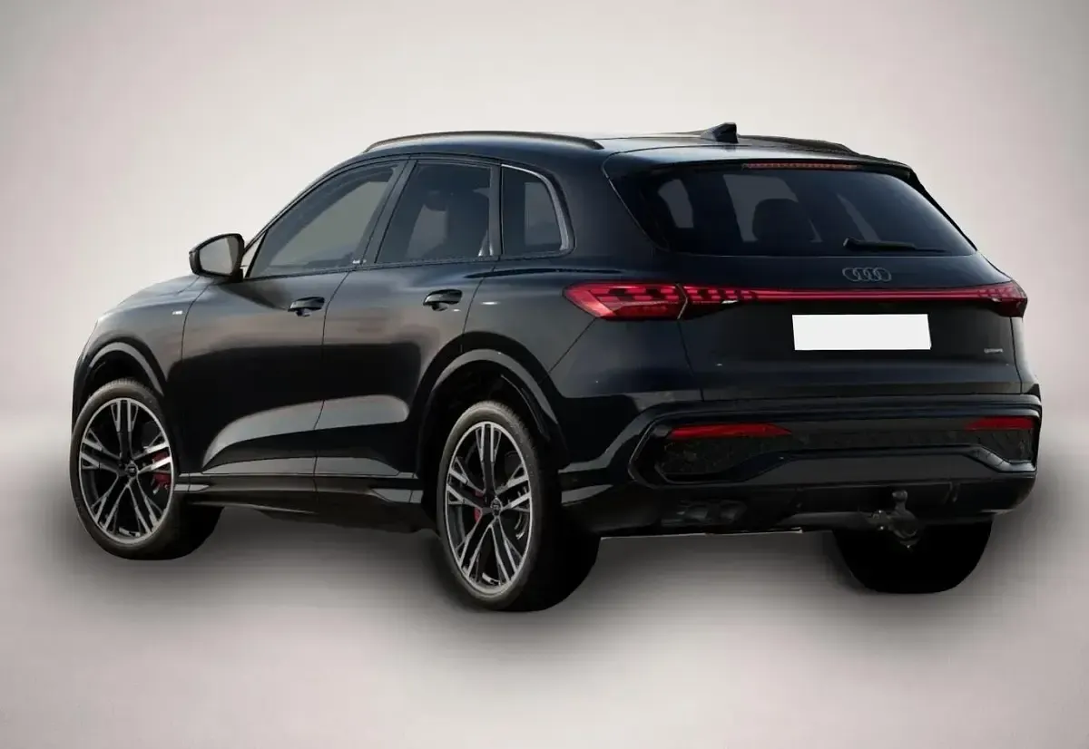 Neu Audi Q5 Comfort 299 PS (219 kW) 2026 Manufacturer SUV
