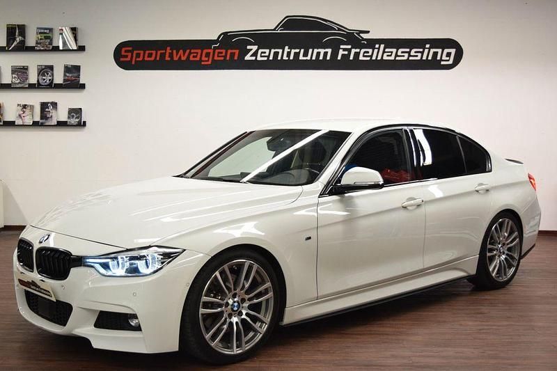 Weiß Gebraucht 2016 BMW 320 M Performance Limousine | 27.500 € - Bild 1/4