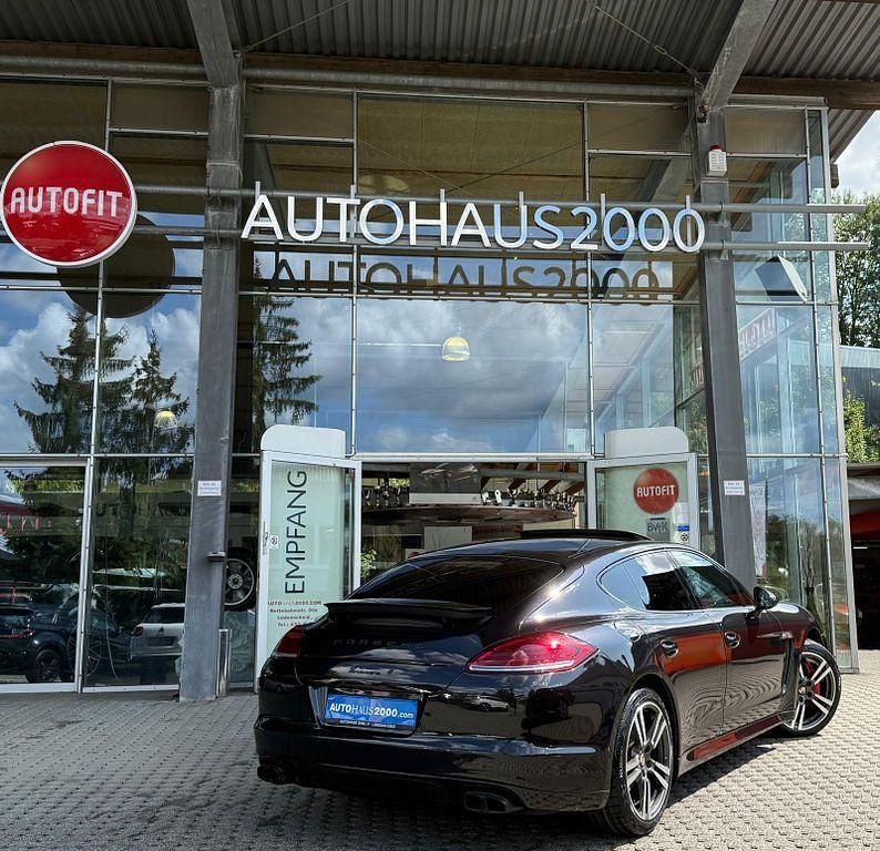 Gebraucht Porsche Panamera S Sport 400 PS (294 kW) 2011 Schwarz Kleinwagen