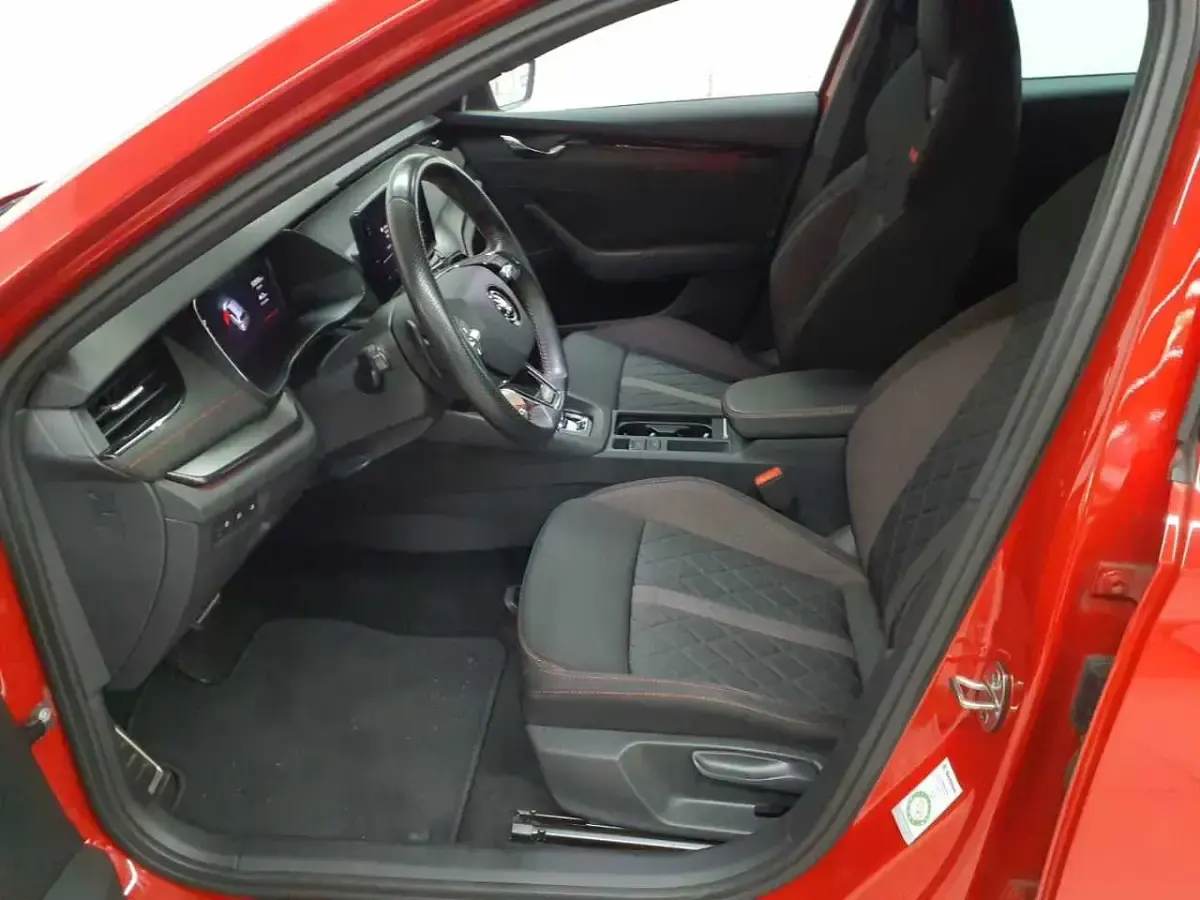 Gebraucht Skoda Octavia RS 200 PS (147 kW) 2021 Velvetrot metallic Kombi