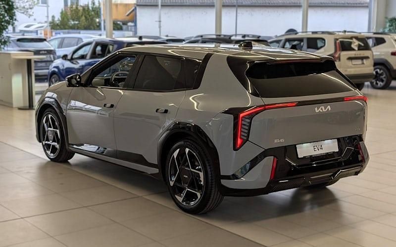 Neu Kia EV4 Comfort 150 kW (204 PS) 2026 Wolfgrau Limousine