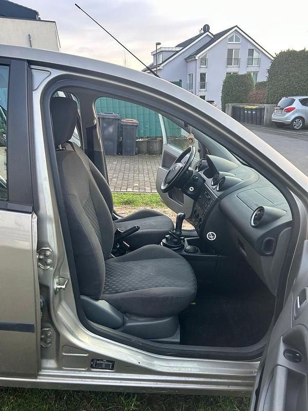 Gebraucht Ford Fiesta 60 PS (44 kW) 2002 Kleinwagen