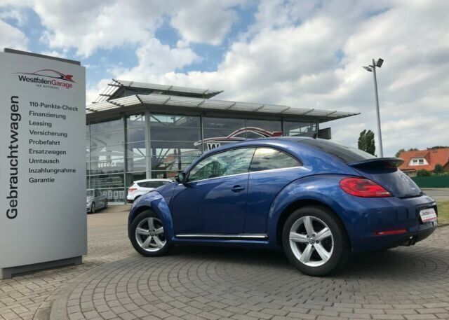 Gebraucht VW Beetle Sportline 140 PS (102 kW) 2014 Blau metallic Kleinwagen