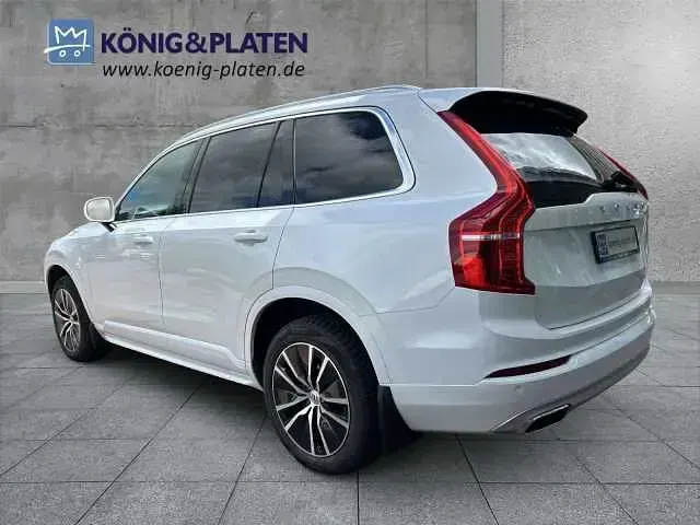 Gebraucht Volvo XC90 Momentum 173 PS (127 kW) 2021 SUV