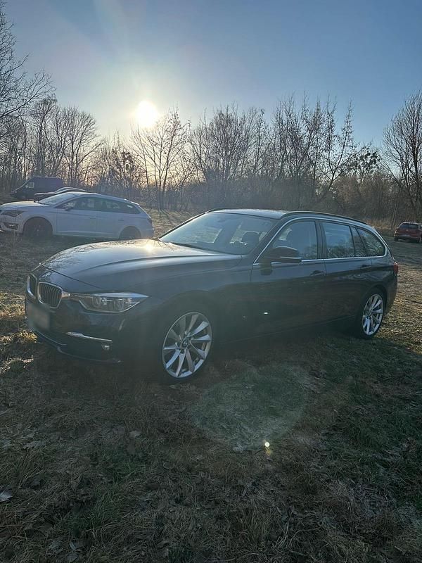 Gebraucht BMW 320 190 PS (139 kW) 2016 Blau Kombi