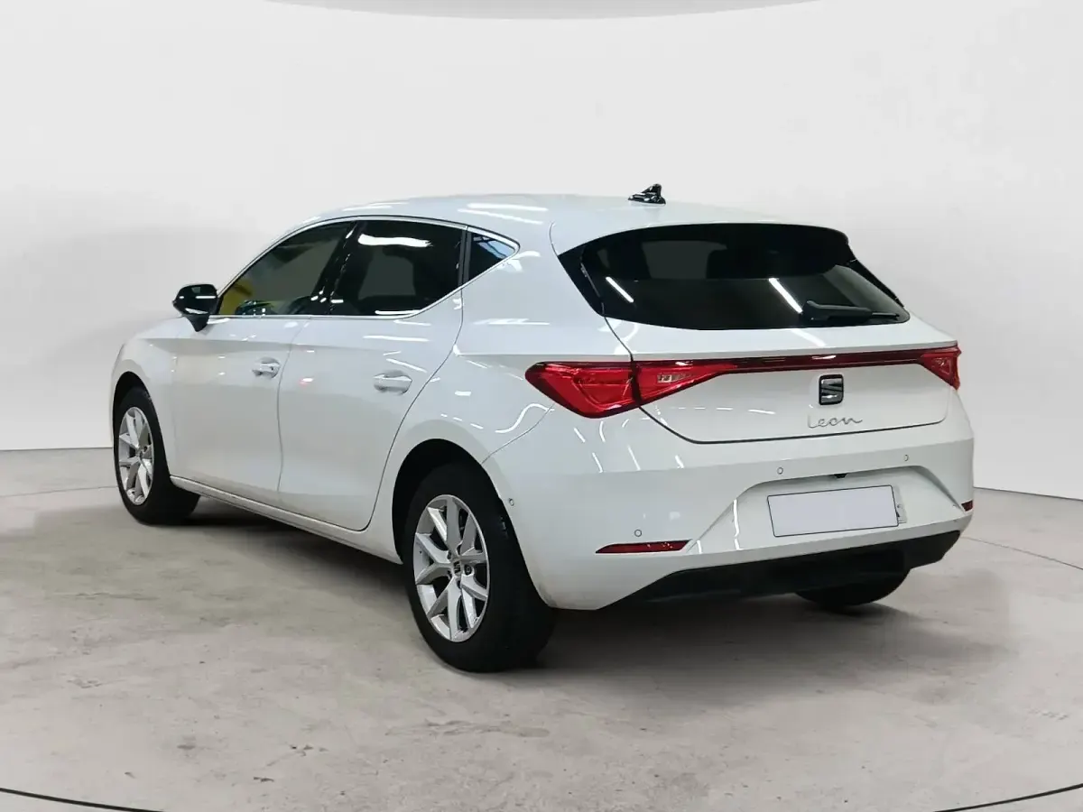 Gebraucht Seat Leon Style 116 PS (85 kW) 2025 (blanc nevada) Kleinwagen