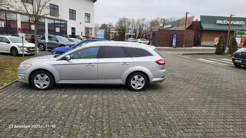 Gebraucht Ford Mondeo Trend 140 PS (102 kW) 2011 Silber Limousine