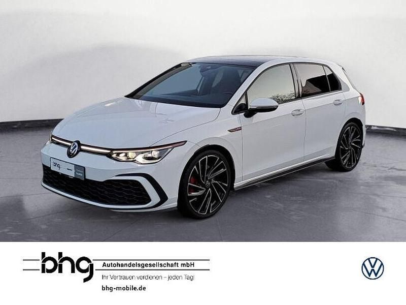 Weiss Gebraucht 2022 VW Golf VIII | 28.420 € (Fairer Preis) - Bild 1/4