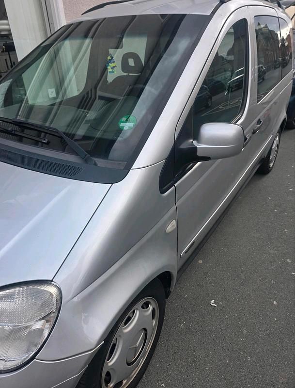 Gebraucht Mercedes Vaneo 95 PS (69 kW) 2004 Grau Van / Kleinbus