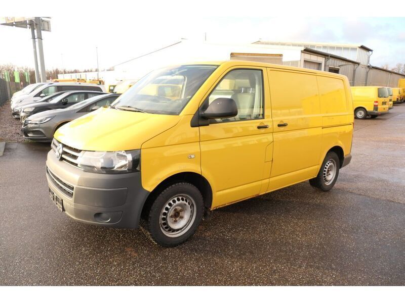 Gebraucht VW T5 84 PS (61 kW) 2011 Ginstergelb r1032 Van