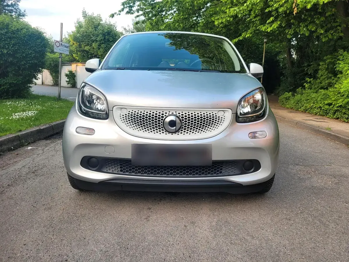 Gebraucht Smart ForFour 2018 Silber Kleinwagen