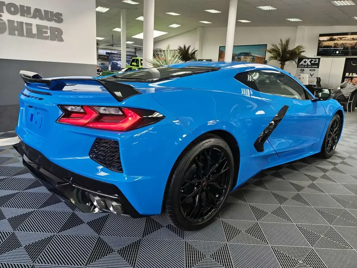 Neu Corvette C8 481 PS (353 kW) 2025 Rapid blue Coupé