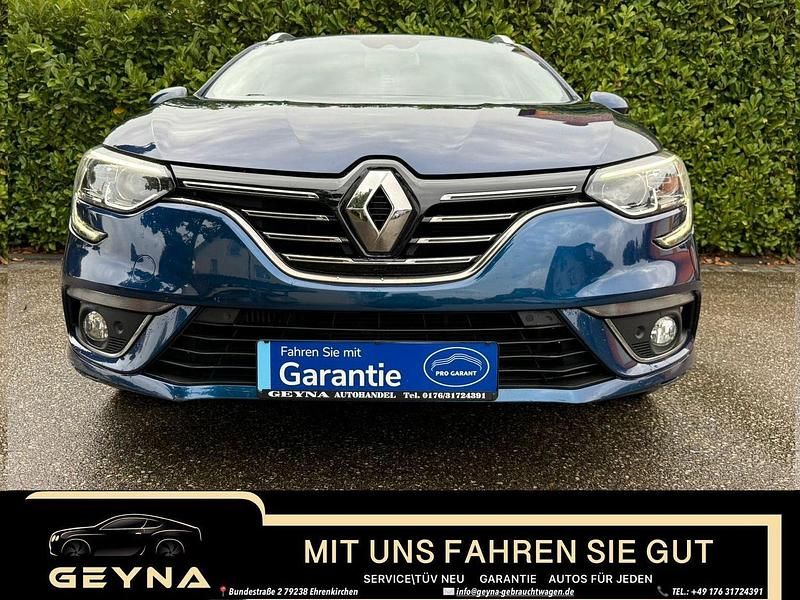 Blau Gebraucht 2018 Renault Mégane GrandTour Bose Edition Kombi | 9.999 € (Guter Preis) - Bild 1/3