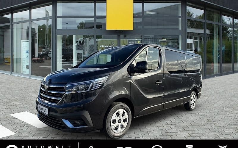 Neu Renault Trafic Evolution 170 PS (125 kW) 2025 Tenebroschwarz metallic (schwarz) Van / Kleinbus