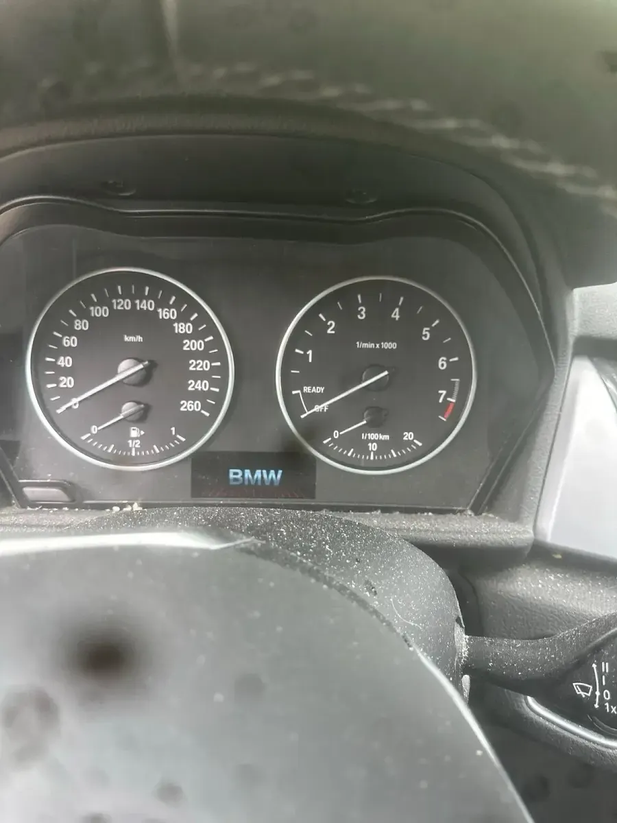 Gebraucht BMW 218 140 PS (102 kW) 2015 Grau Van / Kleinbus