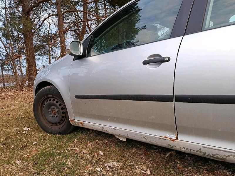 Gebraucht VW Golf IV 75 PS (55 kW) 2005 Silber Limousine