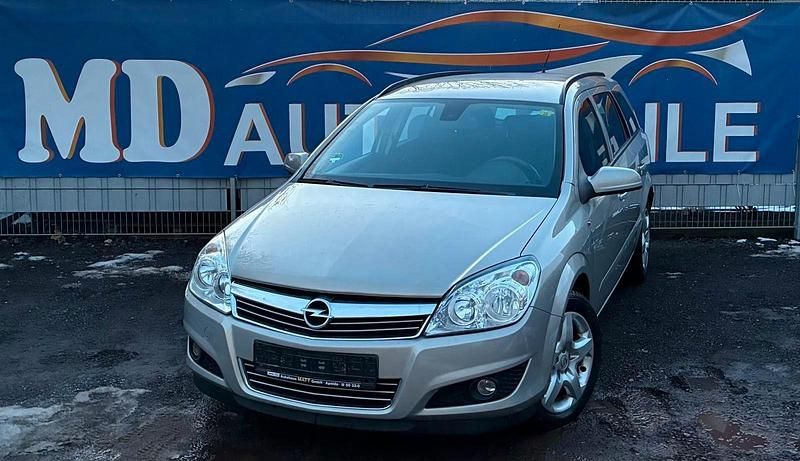 Grau Gebraucht 2007 Opel Astra Catch Me Kombi | 2.990 € (Fairer Preis) - Bild 1/4