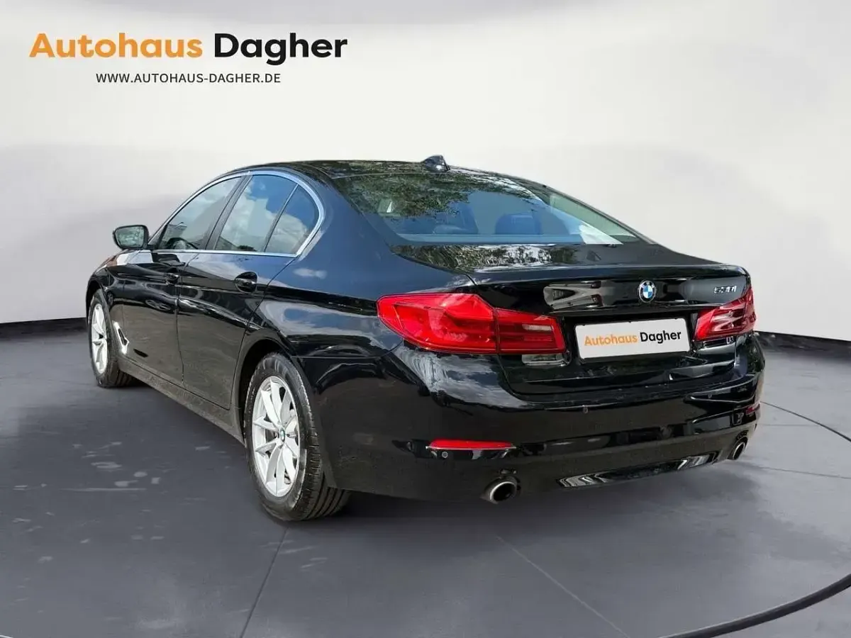 Gebraucht BMW 530 252 PS (185 kW) 2017 Schwarz ii/bonnet fluid black Limousine