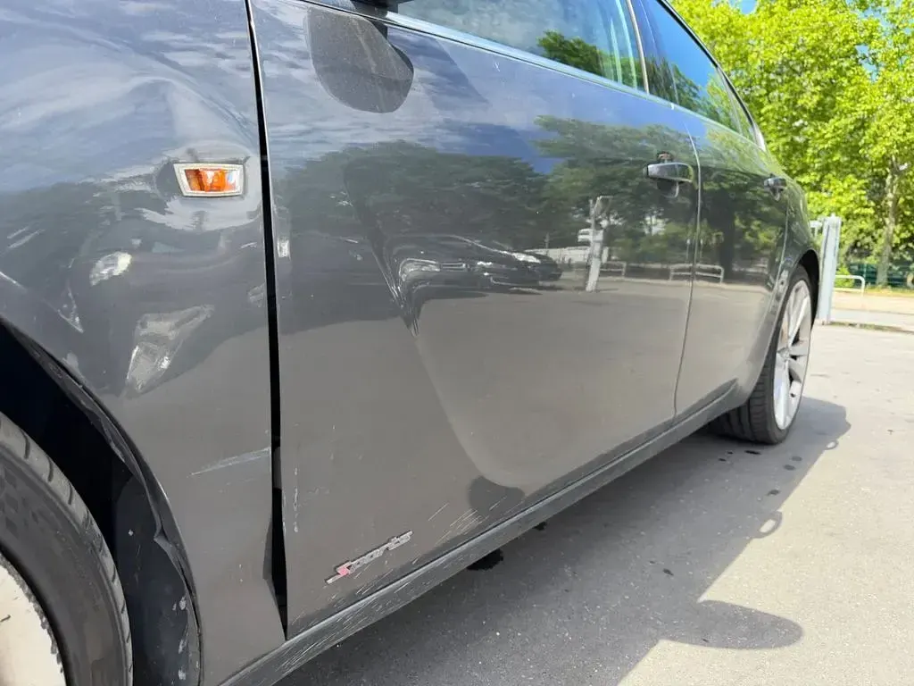 Gebraucht Opel Insignia Sport 220 PS (161 kW) 2009 Grau Limousine
