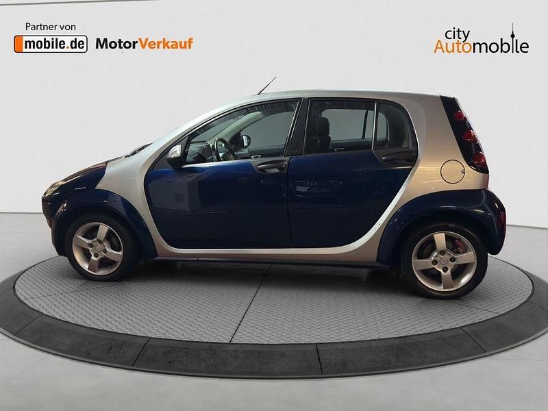 Używany Smart ForFour Passion 95 KM (69 kW) 2004 Niebieski Hatchback