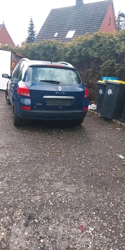 Gebraucht Renault Clio II 90 PS (66 kW) 2008 Blau Limousine