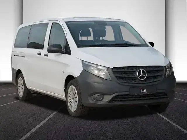 Gebraucht Mercedes Vito 136 PS (100 kW) 2022 Arktikweiß Van