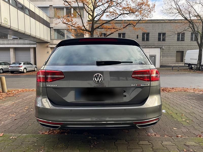 Gebraucht VW Passat Highline 190 PS (139 kW) 2017 Grau Kombi