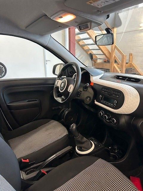 Gebraucht Renault Twingo Intens 71 PS (52 kW) 2015 Weiß Kleinwagen