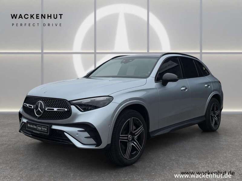 Silber Gebraucht 2024 Mercedes GLC400d AMG SUV | 71.900 € (Fairer Preis) - Bild 1/4