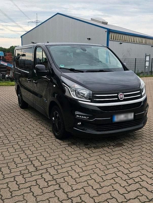 Gebraucht Fiat Talento 145 PS (106 kW) 2018 Schwarz Van / Kleinbus