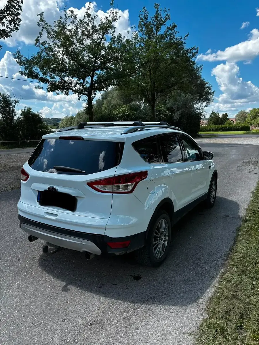 Gebraucht Ford Kuga 182 PS (133 kW) 2013 Weiß SUV