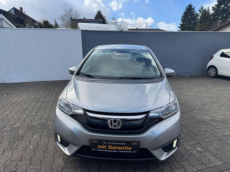 Gebraucht Honda Jazz Trend 102 PS (75 kW) 2017 Silber Kleinwagen