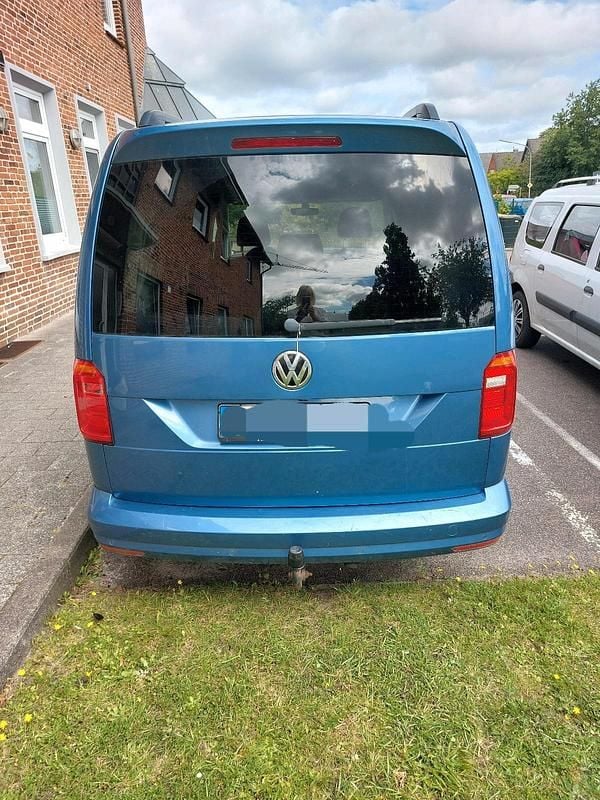 Blau Gebraucht 2016 VW Caddy Maxi Beach Van / Kleinbus | 15.800 € (Superpreis) - Bild 1/3