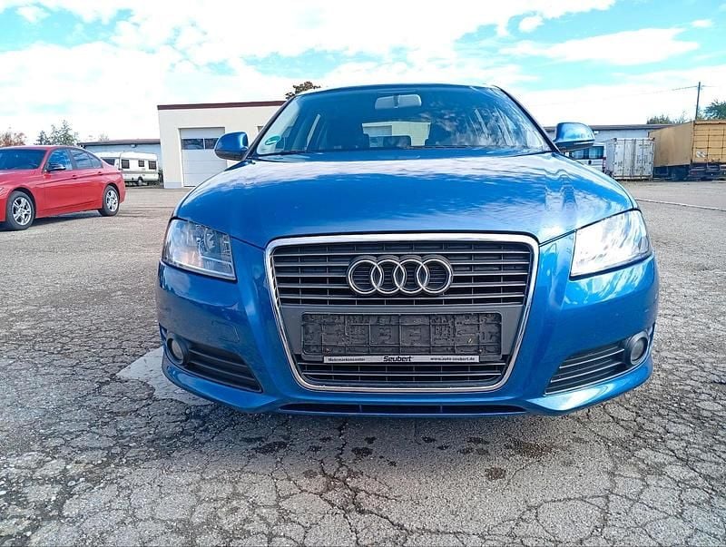 Blau Gebraucht 2008 Audi A3 Sportback Design Limousine | 3.990 € (Superpreis) - Bild 1/4