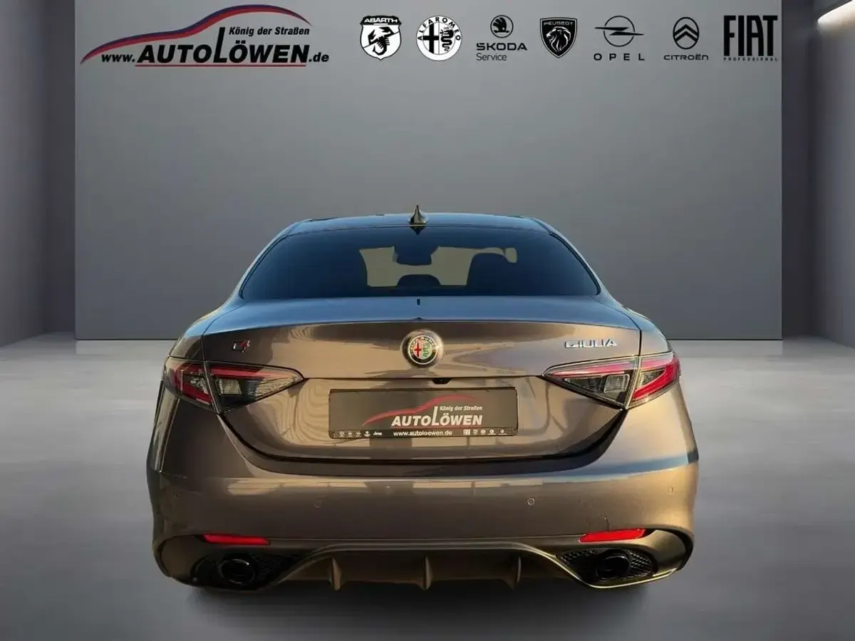 Neu Alfa Romeo Giulia Sprint 280 PS (205 kW) 2025 Grigio vesuvio, metallic Limousine