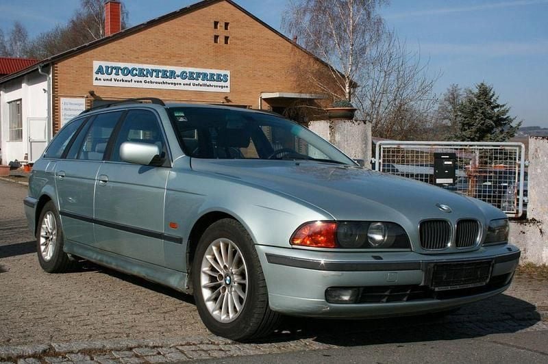 Gebraucht BMW 530 184 PS (135 kW) 2000 Grün Kombi
