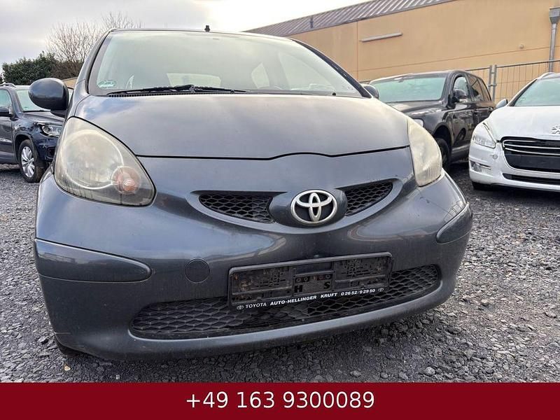Grau Gebraucht 2008 Toyota Aygo Cool Kleinwagen | 950 € (Superpreis) - Bild 1/4