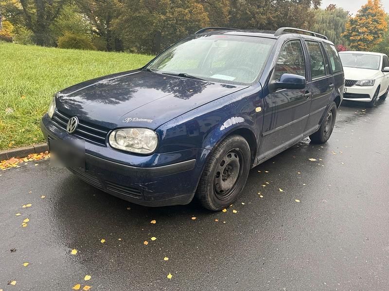Blau Gebraucht 1998 VW Golf IV Kombi | 500 € (Superpreis) - Bild 1/4