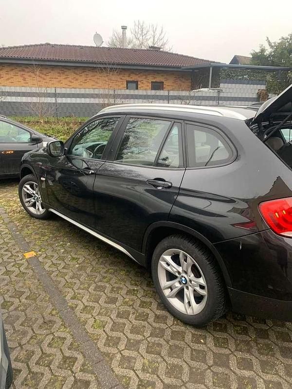 Gebraucht BMW X1 177 PS (130 kW) 2011 Schwarz SUV