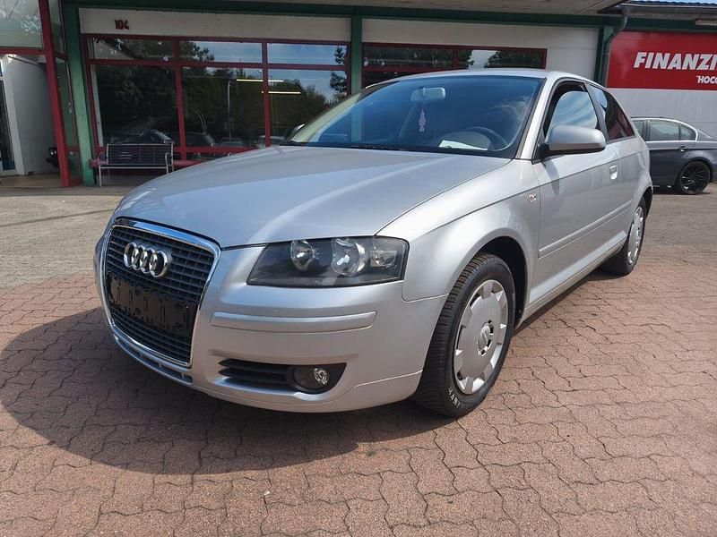 Silber Gebraucht 2006 Audi A3 Attraction Kleinwagen | 4.490 € (Teuer) - Bild 1/4