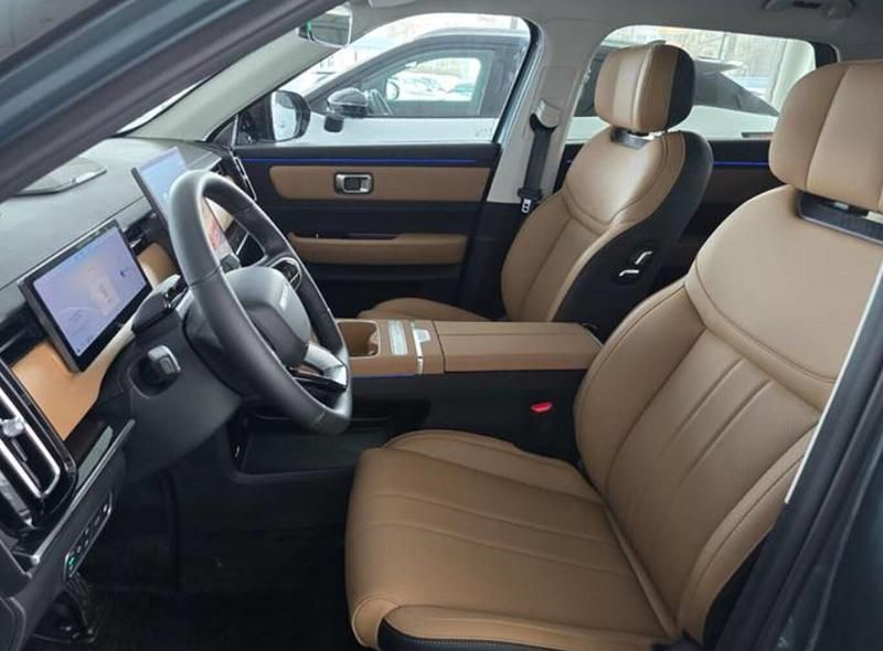 Neu Jaecoo 7 147 PS (108 kW) 2026 Khaki weiß SUV