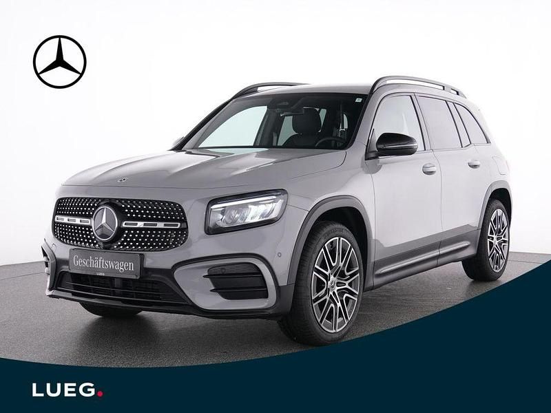 Grau Gebraucht 2025 Mercedes GLB180 AMG SUV | 43.885 € - Bild 1/4
