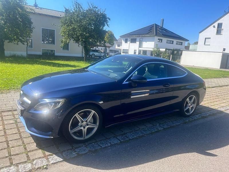 Blau Gebraucht 2016 Mercedes C220 AMG line Coupé | 24.900 € (Etwas zu teuer) - Bild 1/4