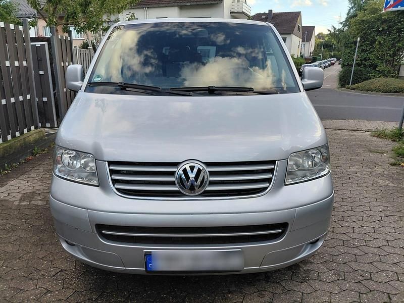 Gebraucht VW Caravelle 177 PS (130 kW) 2006 Silber Van / Kleinbus