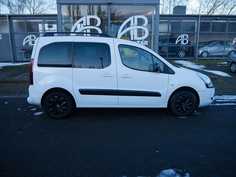 Gebraucht Citroën Berlingo SELECTION 92 PS (67 kW) 2012 Weiß Van / Kleinbus