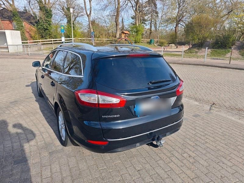 Gebraucht Ford Mondeo Titanium S 175 PS (128 kW) 2010 Schwarz Kombi